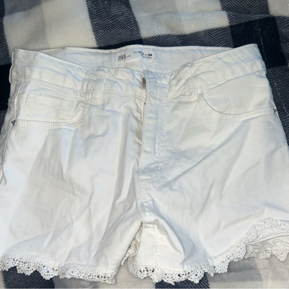 WHITE ZARA SHORTS